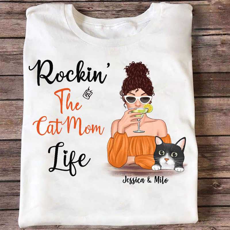 Rockin‘ Cat Mom Life Cute Cat Cocktail Girl Personalized Shirt